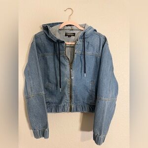 Thrill Light Blue Denim Jacket. Size Medium.  This is just GOOD!!